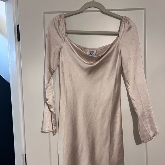 Princess Polly champagne dress - Picture 2 of 5